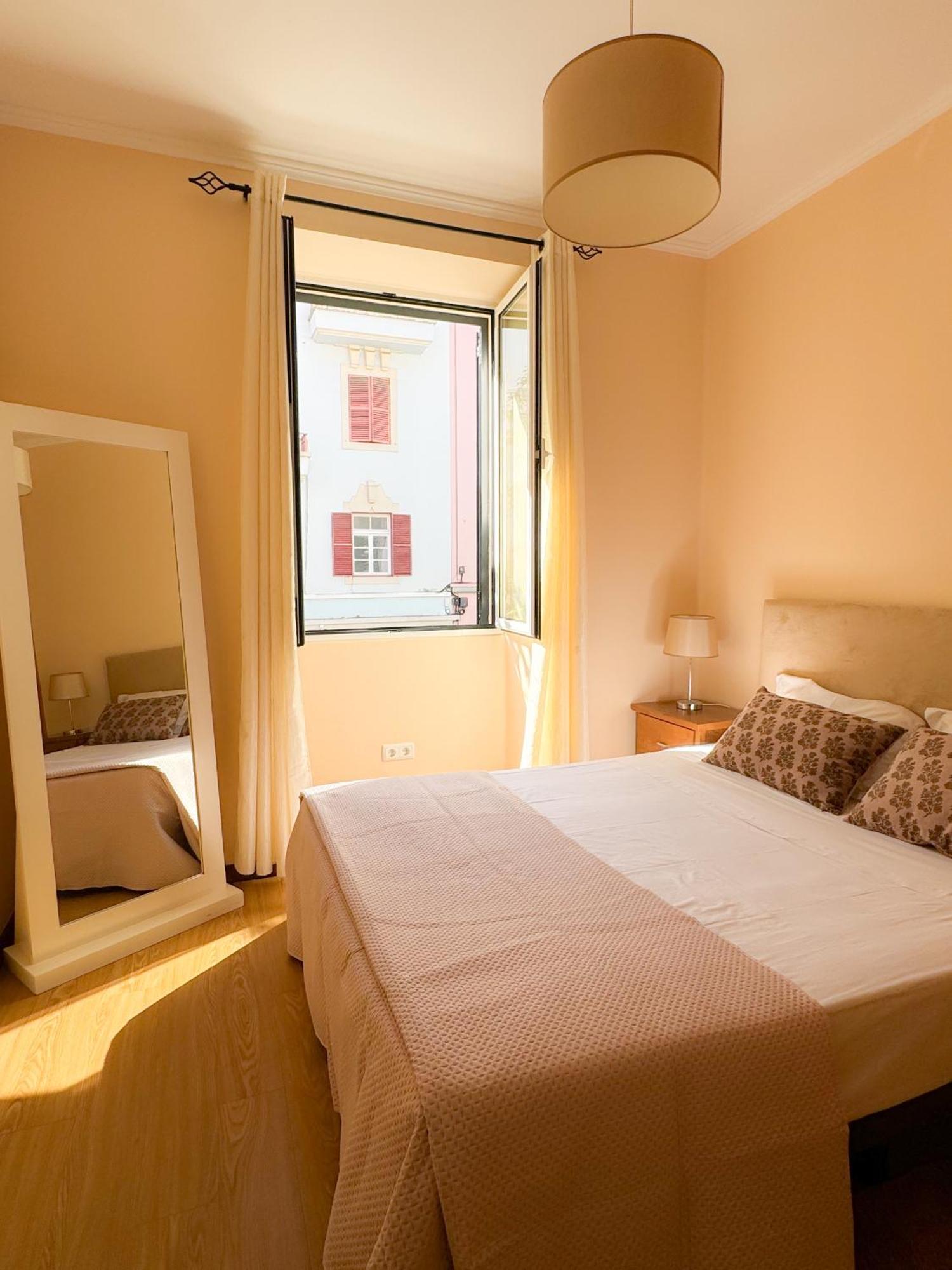 Hostel Monaco Funchal  Buitenkant foto