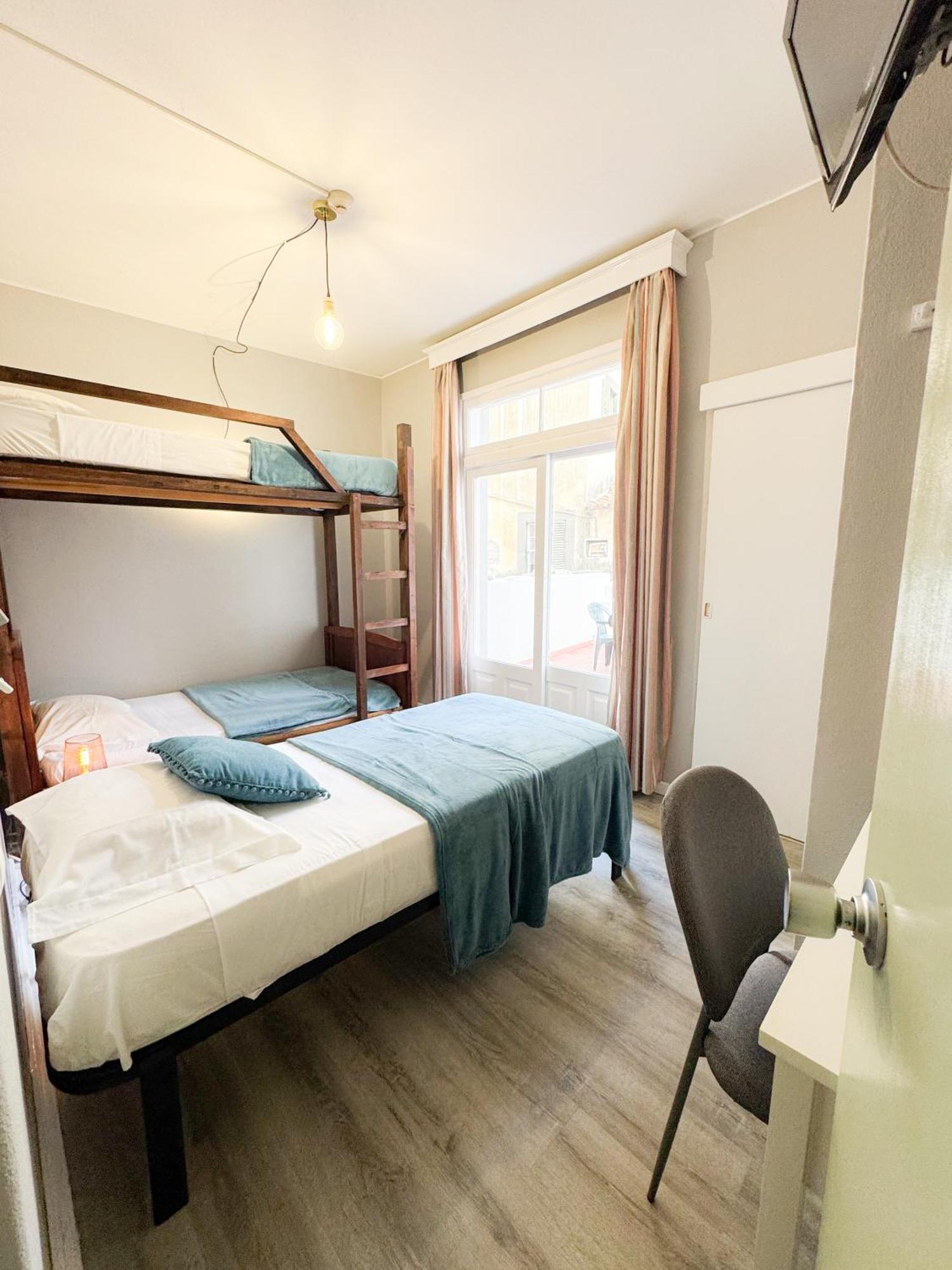 Hostel Monaco Funchal  Buitenkant foto