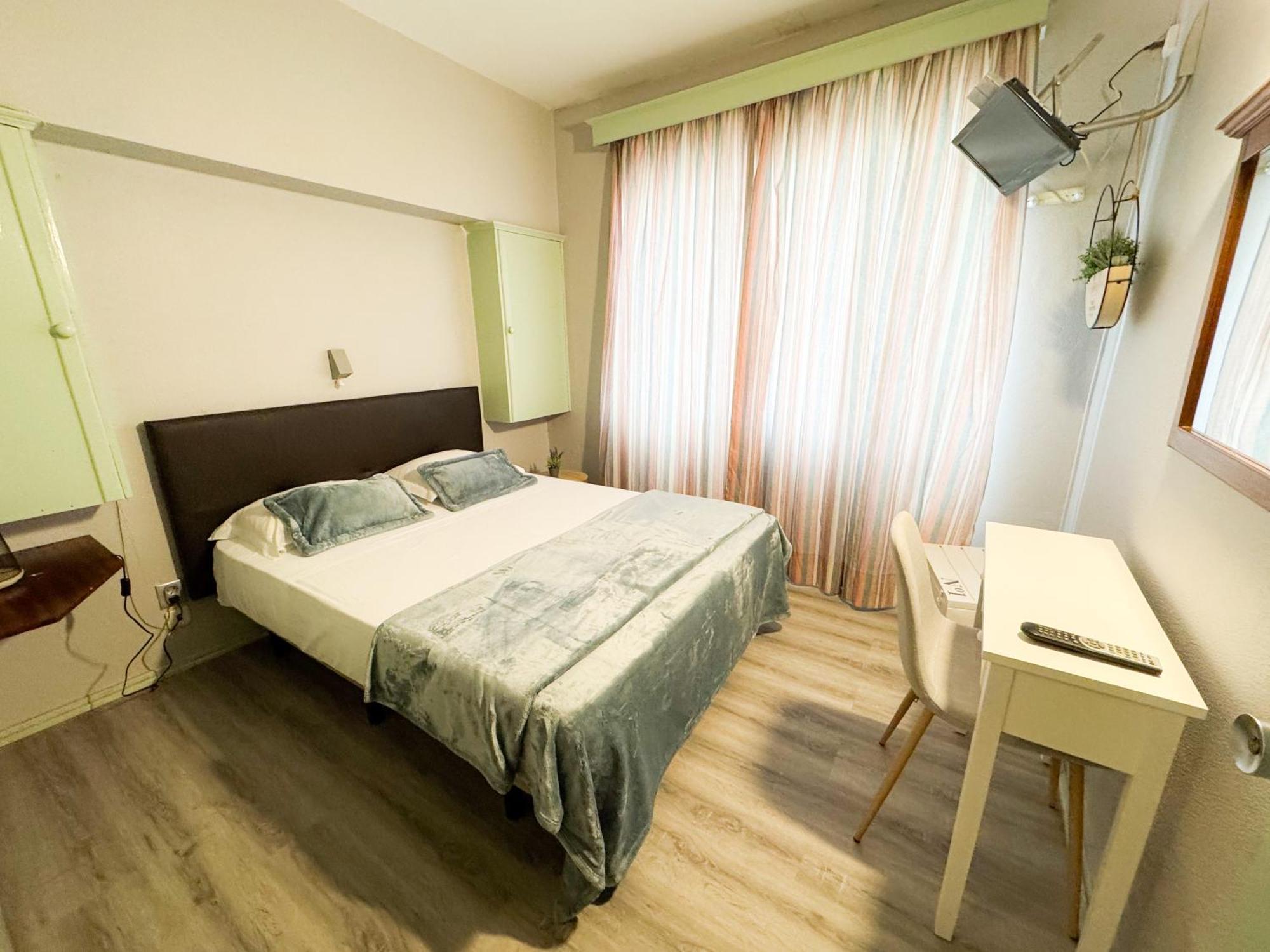 Hostel Monaco Funchal  Buitenkant foto