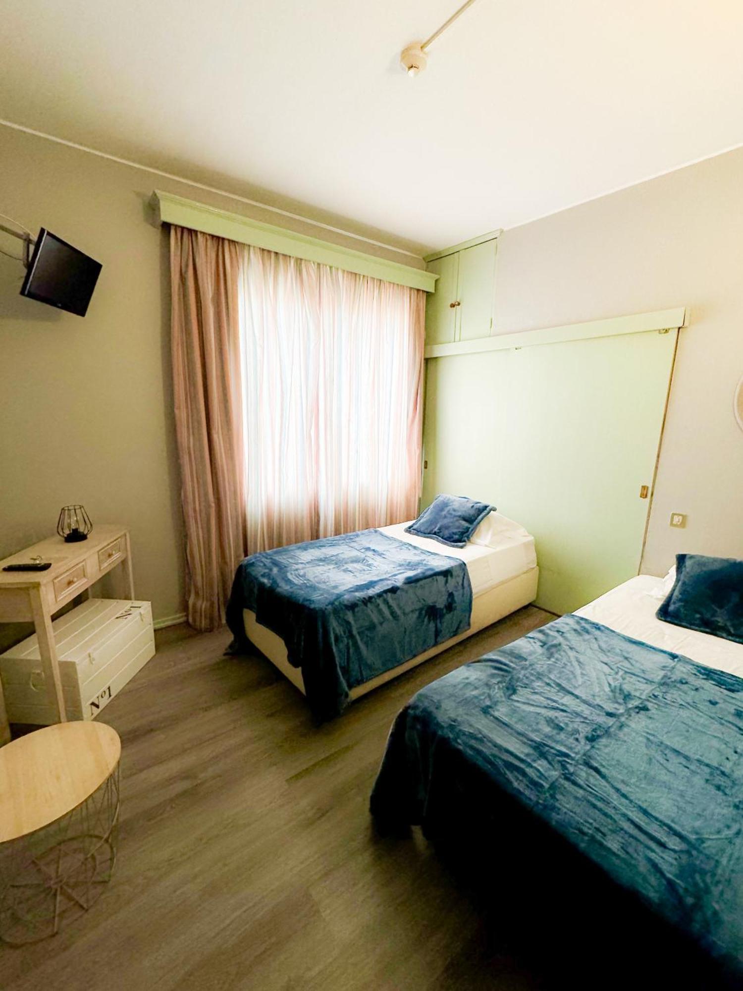 Hostel Monaco Funchal  Buitenkant foto
